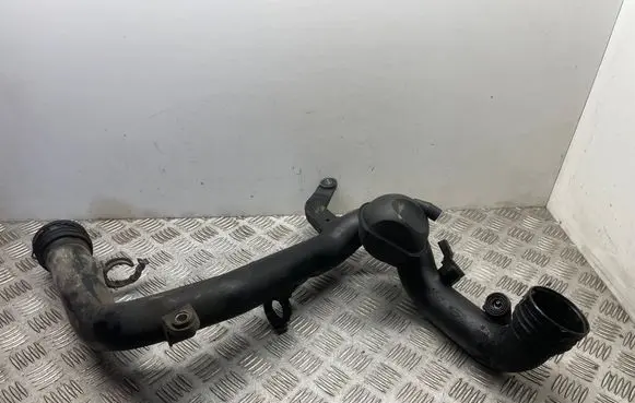 Volkswagen PASSAT B6 Intercooler hose/pipe 1K0145762BP 1K0145762CR 1K0145770AA