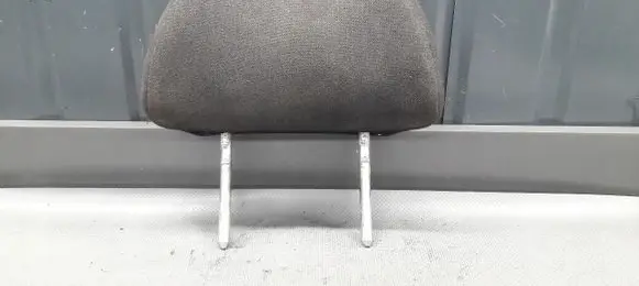 Volkswagen Golf III Rear seat headrest 