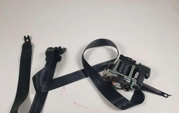 Volkswagen T-Roc Front seatbelt L006232