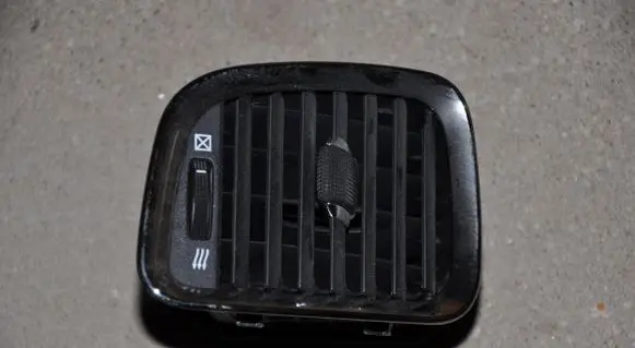 Dodge Durango Dashboard side air vent grill/cover trim X90017100ZC