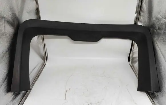 Tesla Model Y Tailgate/boot lid cover trim 162226200c