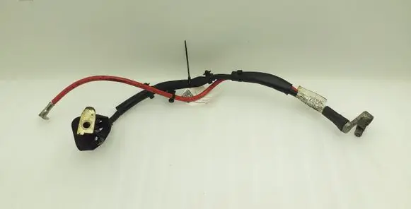 Volkswagen Tiguan Positive cable (battery) 5Q0971228K