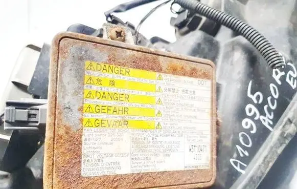 Honda Accord Headlight ballast module Xenon 3t10471 dc135v