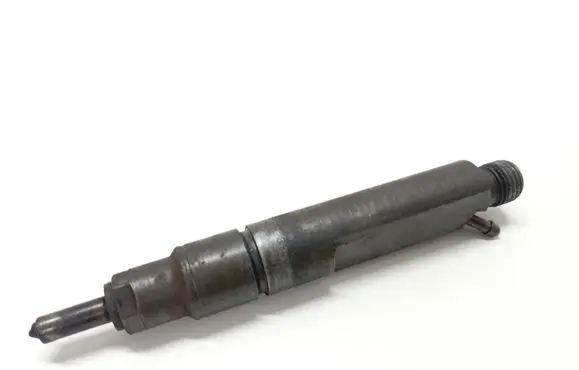 Volkswagen Golf IV Fuel injector 028130201t