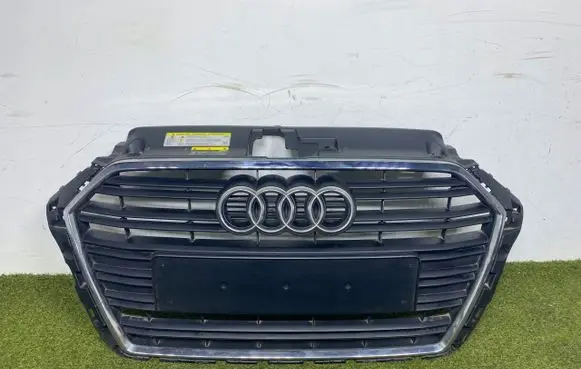 Audi A3 S3 8V Front bumper upper radiator grill 8V3853651A