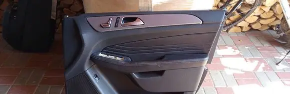Mercedes-Benz GLE (W166 - C292) Front door card panel trim
