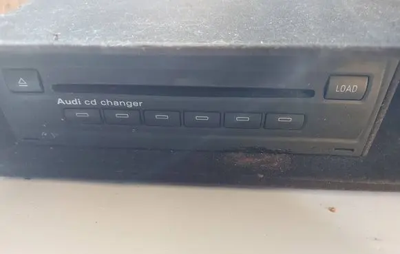 Audi A6 S6 C6 4F CD/DVD changer CFA00056B MGCFA00058