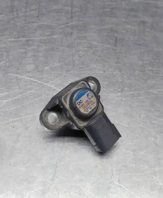 Mercedes-Benz CLK A209 C209 Air pressure sensor A0051537228