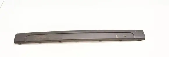Front bumper splitter molding