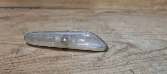 BMW 3 E90 E91 Front fender indicator light 63136932998
