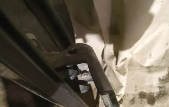 Opel Insignia A Rear door lower hinge