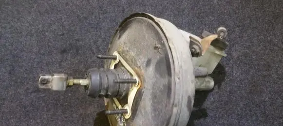 Mazda 626 Brake booster
