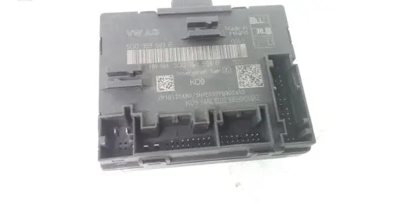 Volkswagen PASSAT B8 Door control unit/module 5Q0959593E 5Q0959593B