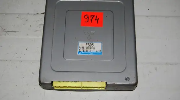 Mazda 626 Engine control unit/module E2T03591T