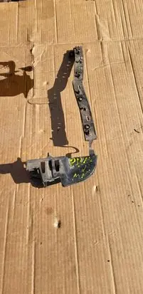 Citroen Berlingo Rear bumper mounting bracket 9680909580