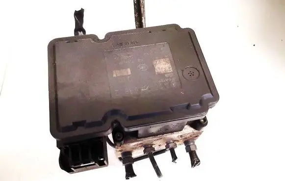 Mercedes-Benz C AMG W204 ABS Pump a2045453832