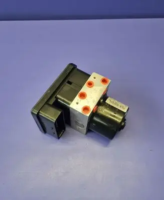 Mini One - Cooper Coupe R56 ABS Pump 6765284