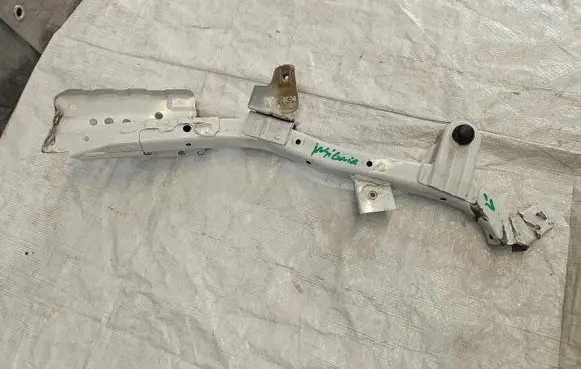 Opel Insignia B Engine bonnet/hood lock trim molding 39199900