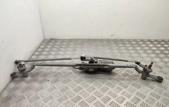 Front wiper linkage and motor