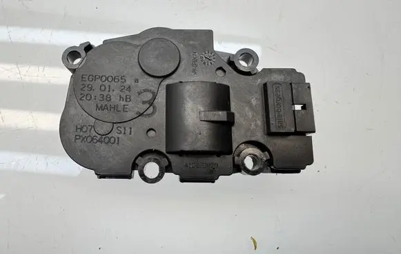 BMW iX Air flap motor/actuator PX064001 EGP0065
