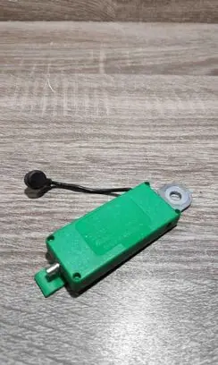 Volvo XC70 Aerial antenna amplifier 30752897 28036396