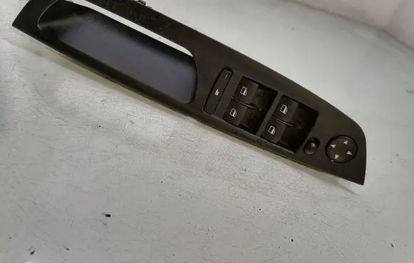 BMW X5 E70 Electric window control switch 9122120