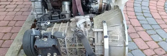 Isuzu N Series Manual 5 speed gearbox M0YWA MOYMB T2744920