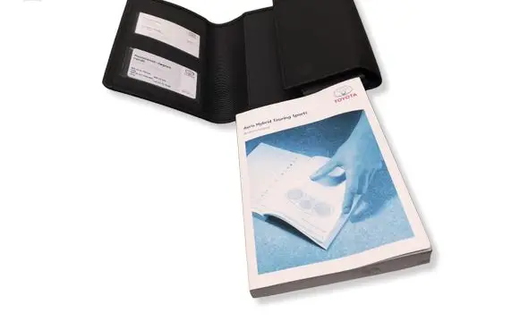 Toyota Auris E180 User manual 