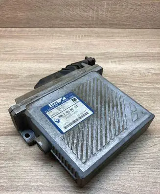 Mitsubishi Carisma Engine control unit/module ECU 7700867274 7700105742 Used
