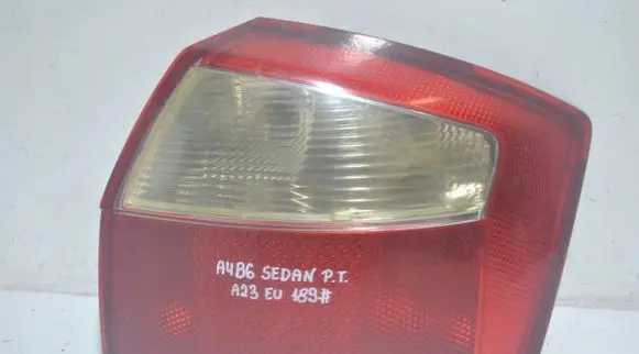 Audi A4 S4 B6 8E 8H Tailgate rear/tail lights