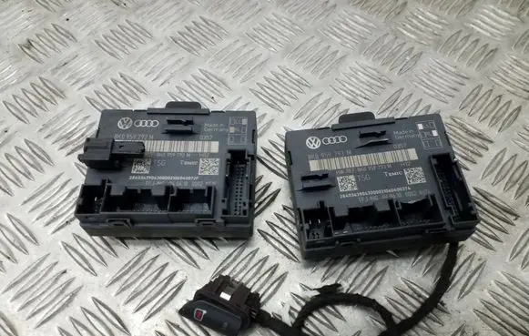 Audi Q5 SQ5 Door central lock control unit/module 8K0959792M 8K0959793M