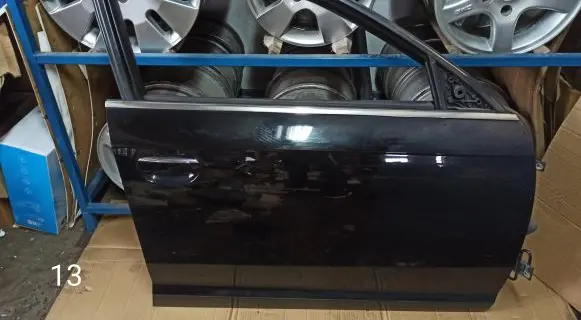 Audi A6 S6 C6 4F Front door