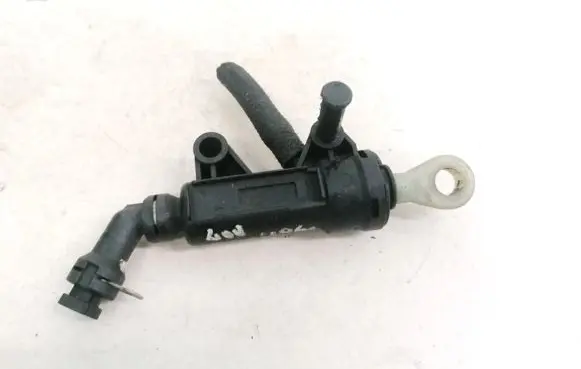 BMW 5 E60 E61 Clutch master cylinder 21526762081 21.52-6762081