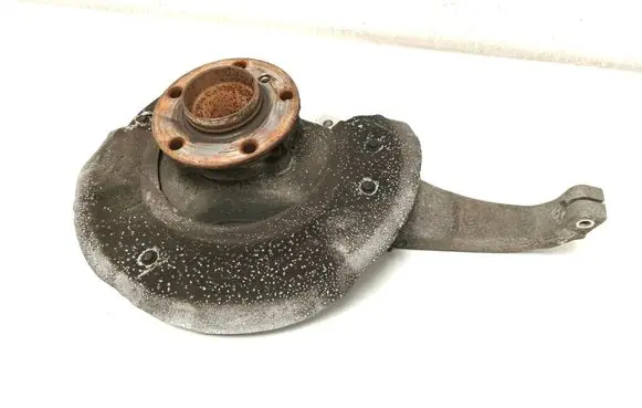 Front wheel hub