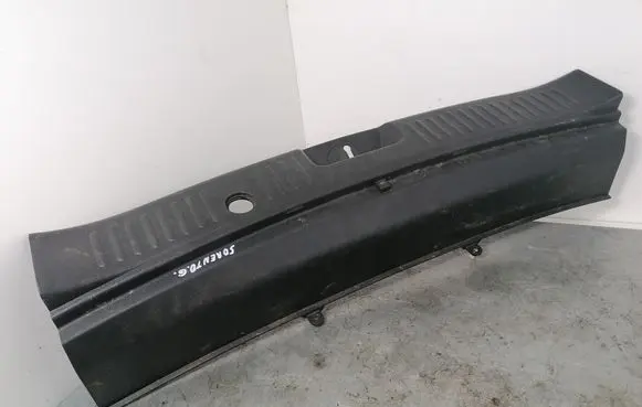 KIA Sorento Trunk/boot sill cover protection 857702P000