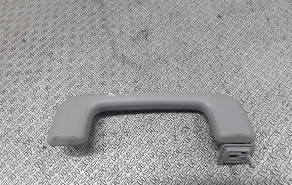 Mitsubishi Grandis Front interior roof grab handle