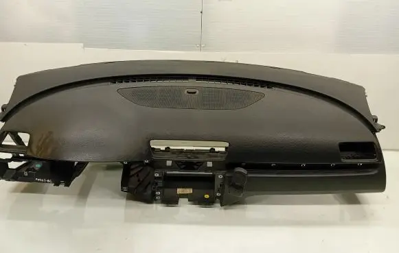 Volkswagen PASSAT B6 Dashboard 3C1857004F