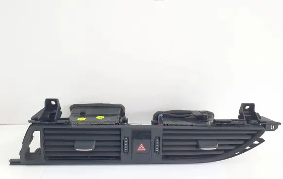 Audi A6 S6 C7 4G Dash center air vent grill 4G1820951