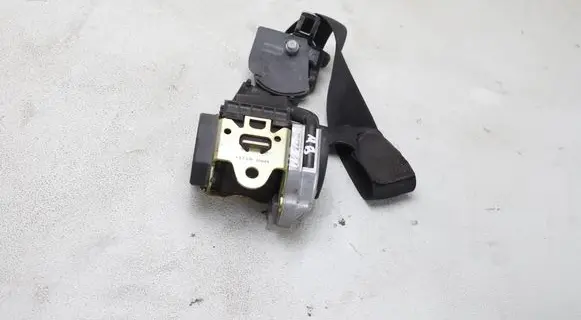 Mercedes-Benz E W211 Front seatbelt 561014601 2118600285 A218680222