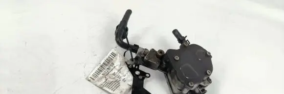 Volkswagen Polo IV 9N3 Vacuum pump