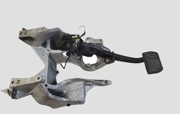Volvo V60 Brake pedal 31393049 31369720 32265485