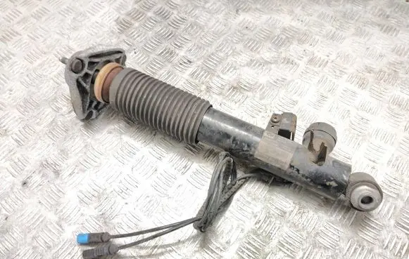 BMW X5 F15 Rear shock absorber/damper 6867868