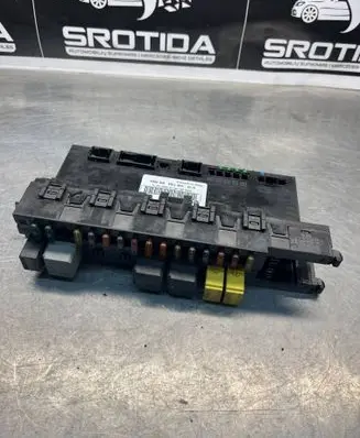 Mercedes-Benz E W211 Fuse module 2115454901 5DK00804725