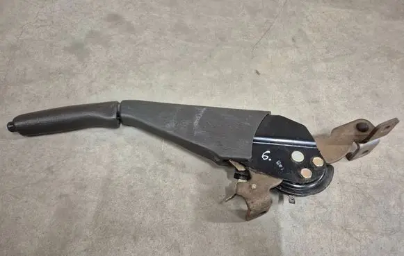 Mitsubishi Pajero Sport I Handbrake/parking brake lever assembly 
