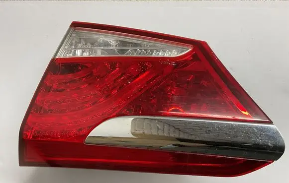 Hyundai i40 Tailgate rear/tail lights 924043Z001