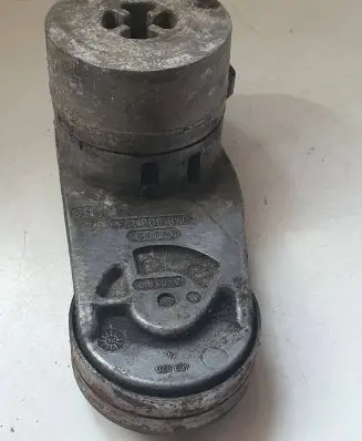 Audi A6 S6 C4 4A Alternator belt tensioner 078903133 S403010