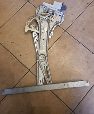 Toyota Avensis T250 Rear door window regulator with motor 999060102 T223790