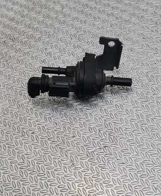 Peugeot 208 I Valve vacuum 9671744280