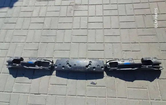 Front bumper foam support bar