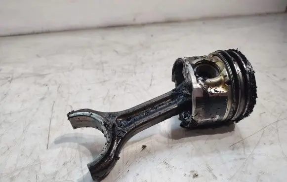 Peugeot 5008 Piston 
